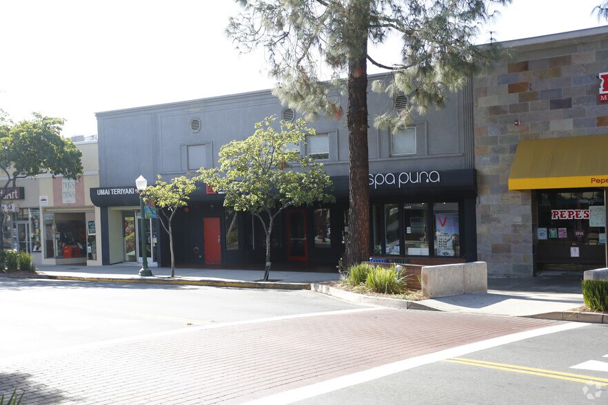 More Photos Of 2268-2270 Honolulu Ave, Montrose General Retail For Sale