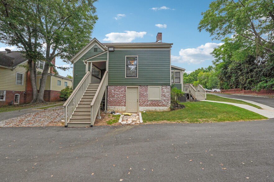 More Photos Of 321 E Main St, Canton Office Residential For Sale