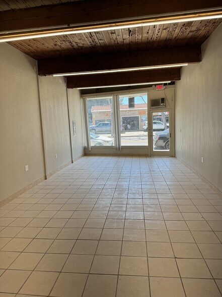 More Photos Of 2200-2244 E 14th St, San Leandro Storefront For Lease