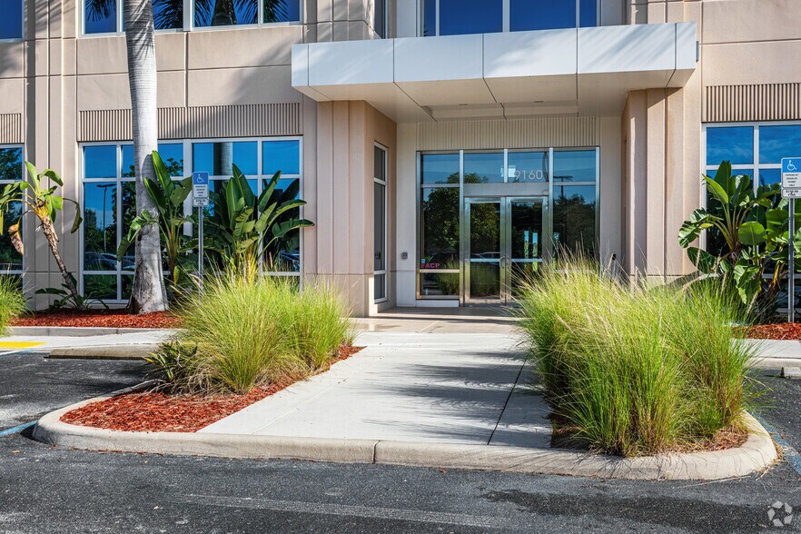 More Photos Of 9160 Forum Corporate Pky, Fort Myers Office For Lease