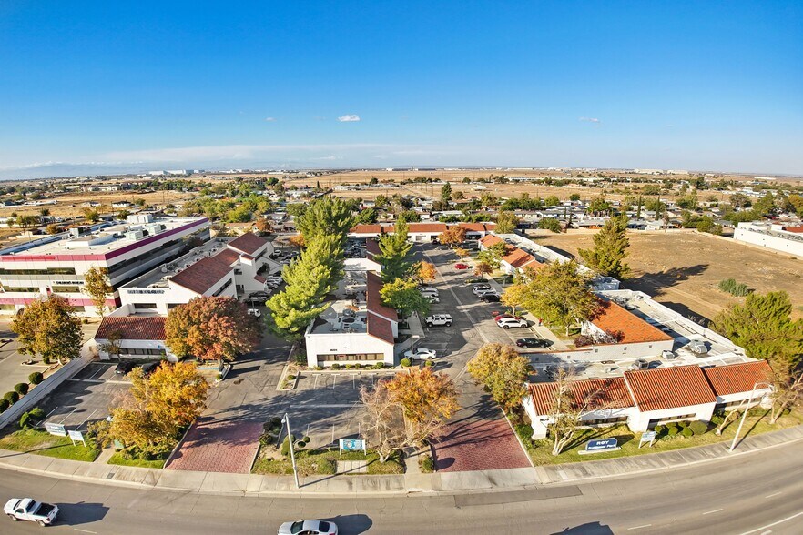 More Photos Of , Palmdale Office For Sale