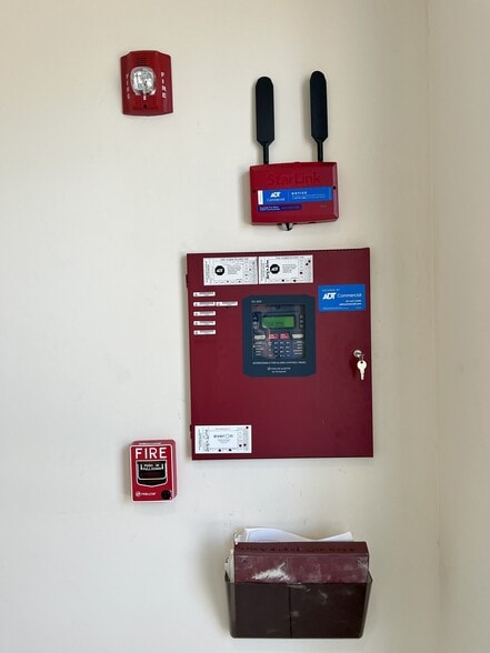 More Photos Of 1909 Beach Blvd, Jacksonville Beach Medical For Sale