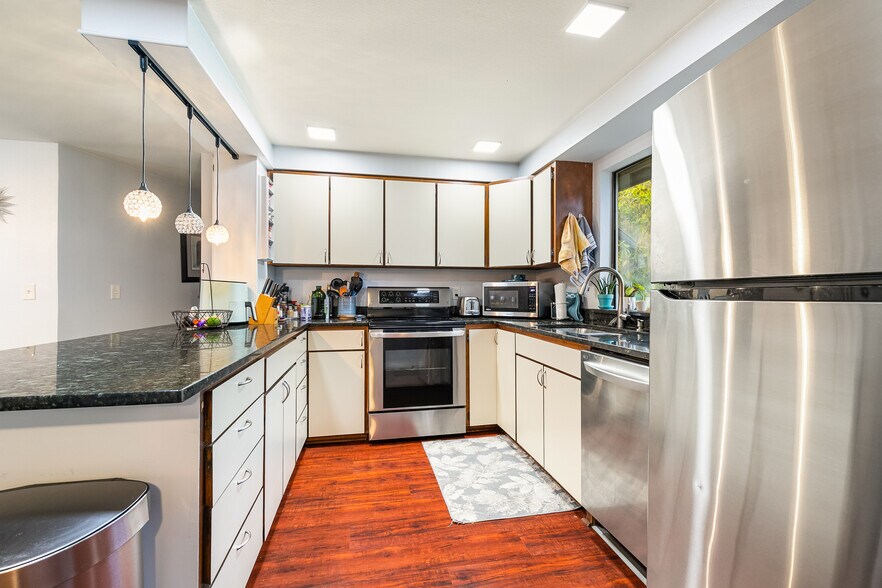 More Photos Of 4777 Guide Meridian, Bellingham Industrial For Sale