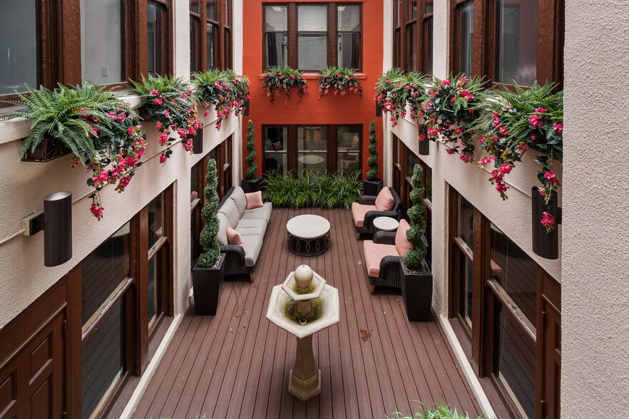 More Photos Of 56 E Pine St, Orlando Loft Creative Space For Lease