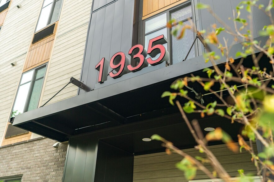 More Photos Of 1935 Park Ave, Minneapolis Apartments For Sale
