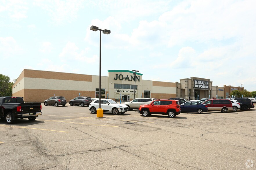 More Photos Of 3603-3619 Miller Rd, Flint Freestanding For Lease
