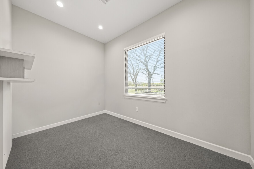 More Photos Of 4220 Cartwright Rd, Missouri City Medical For Sale