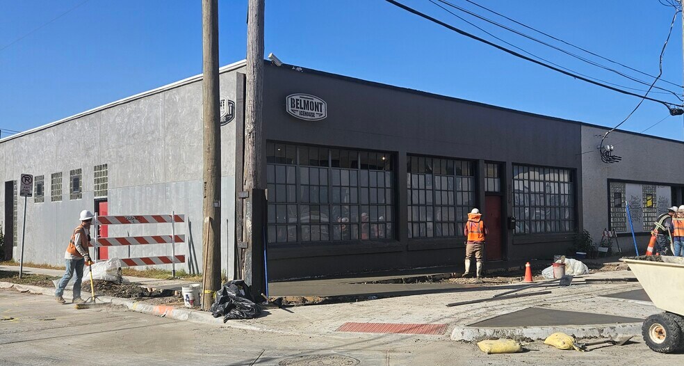 More Photos Of 3116 Commerce St, Dallas Office For Lease