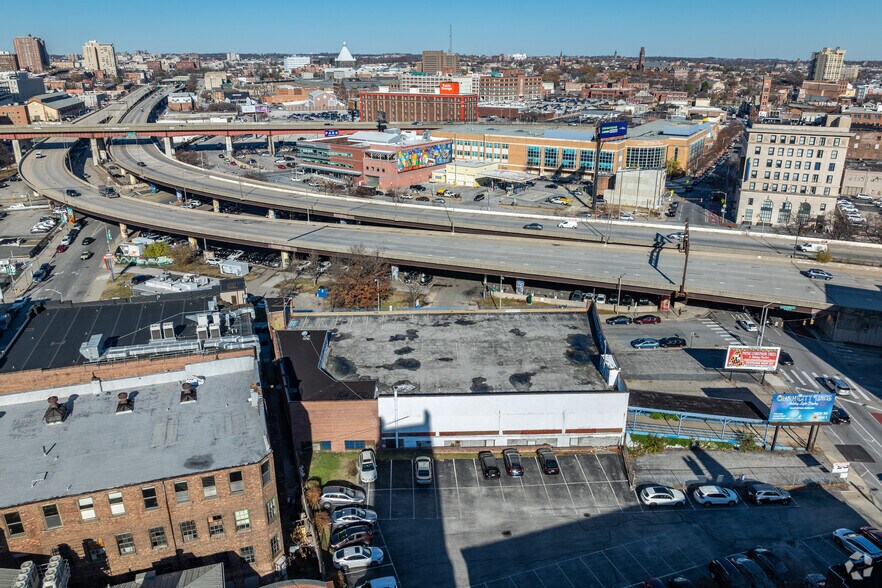 More Photos Of 407 E Saratoga St, Baltimore Parking Garage For Sale