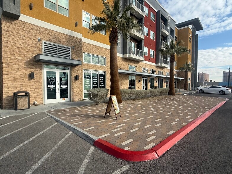 More Photos Of 3616 Spring Mountain Rd, Las Vegas Freestanding For Lease