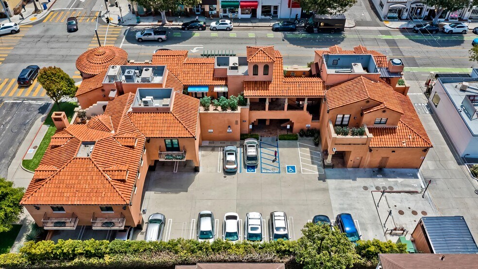 More Photos Of 729 Montana Ave, Santa Monica Office For Lease