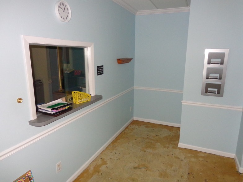 More Photos Of 2301 Park Ave, Orange Park Coworking Space