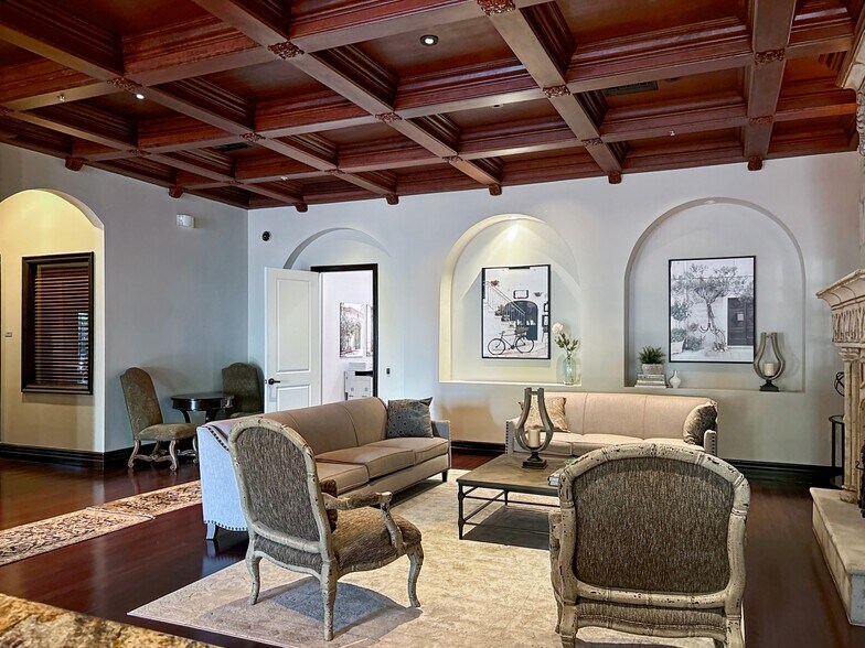 More Photos Of 890 W Elliot Rd, Gilbert Coworking Space