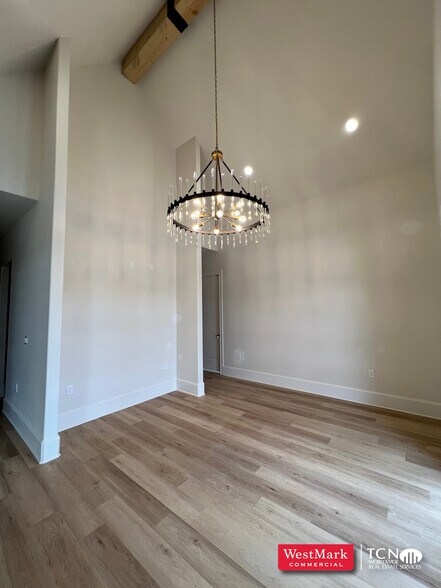 More Photos Of 6311 79th st, Lubbock Office For Lease