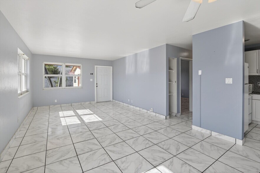 More Photos Of 4825 NE 23rd Ave, Fort Lauderdale Apartments For Sale