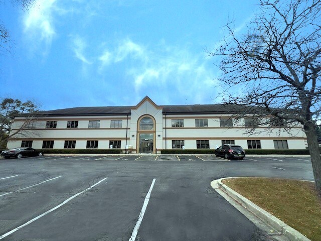 Primary Photo Of 2615 Three Oaks Rd, Cary Medical For Lease