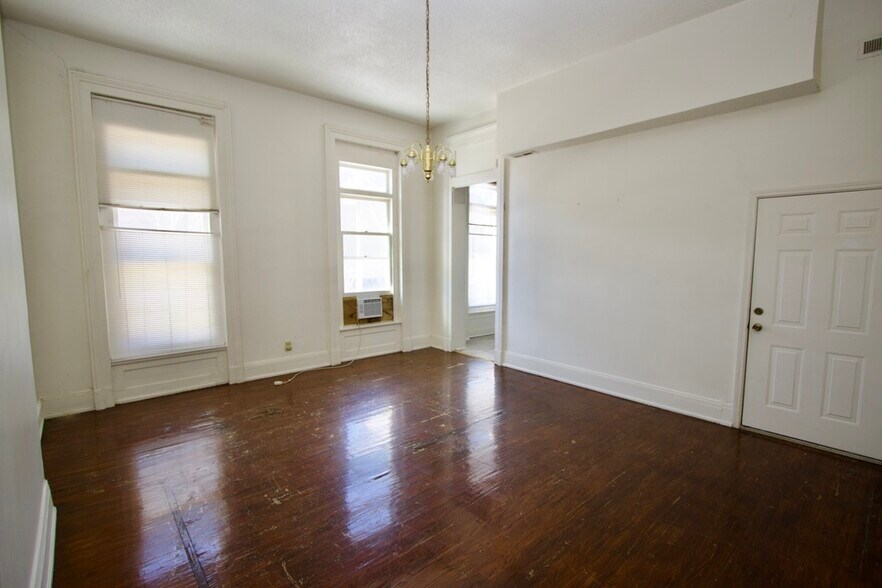 More Photos Of 1111 S 2nd St, Louisville Apartments For Sale