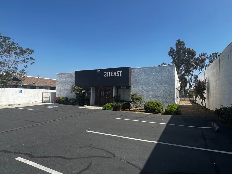 Primary Photo Of 311 E Washington Ave, Escondido Office For Lease
