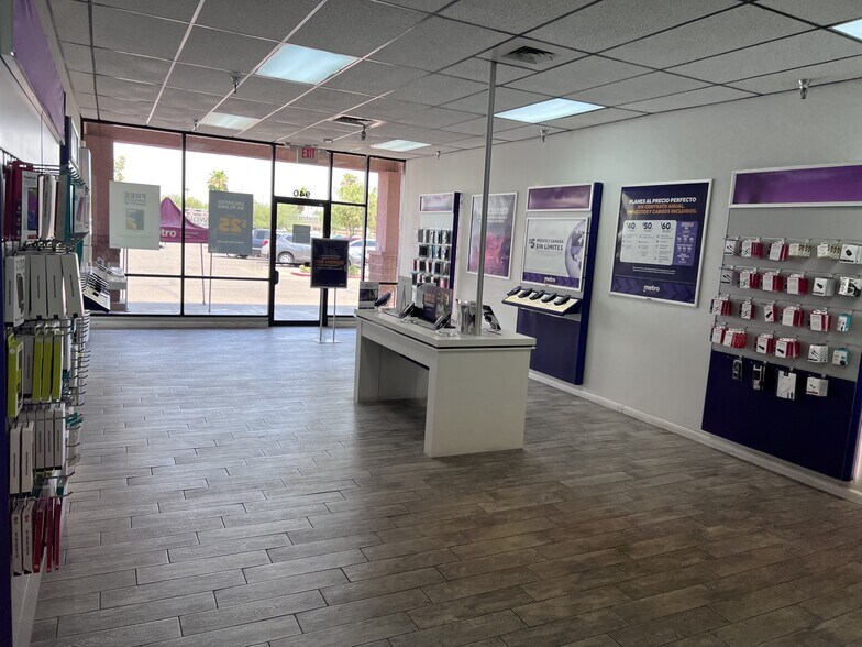 More Photos Of 908-940 N Alma School Rd, Chandler Unknown For Lease