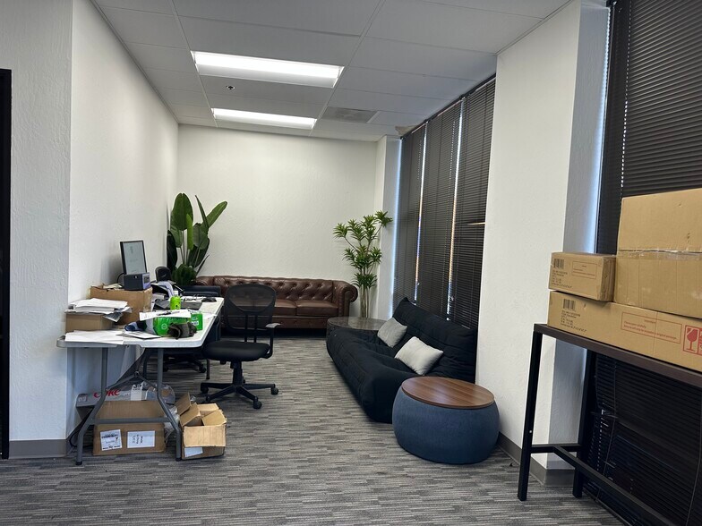 More Photos Of 1979-1999 Davis St, San Leandro Distribution For Lease