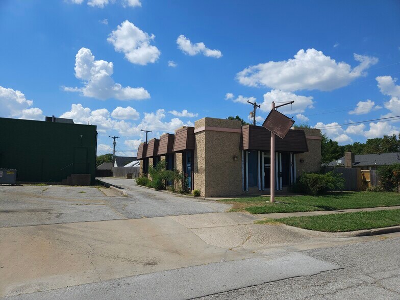 More Photos Of 3010 S 94th Ave, Tulsa Medical For Sale