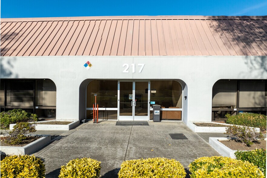 More Photos Of 217 Humboldt Ct, Sunnyvale Research And Development For Lease