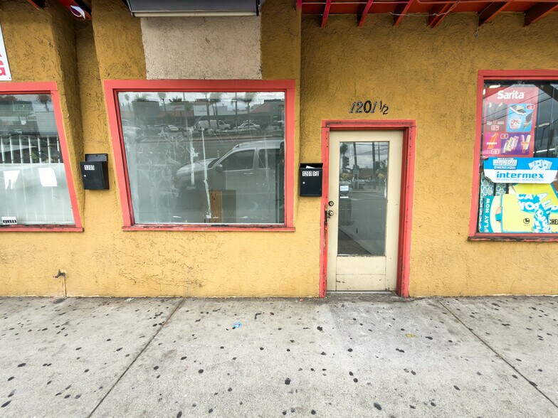More Photos Of 1201-1205 S Greenwood Ave, Montebello Storefront For Lease