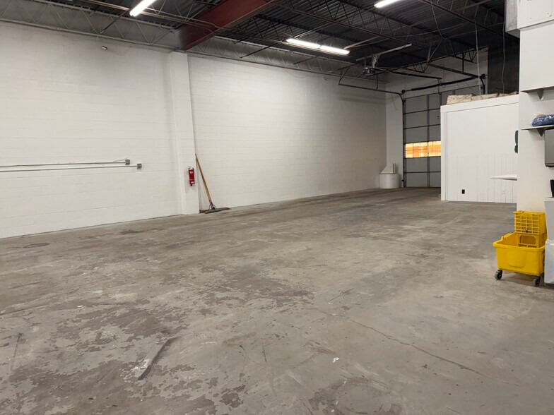 More Photos Of 1972-1980 W Iliff Ave, Englewood Industrial For Lease