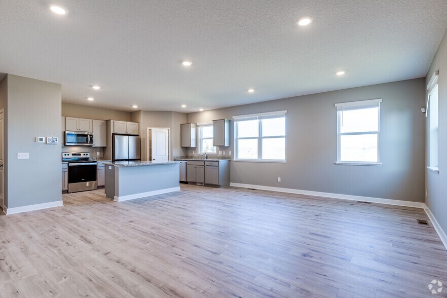 More Photos Of 9713 95th Pl, Maple Grove Apartments For Sale