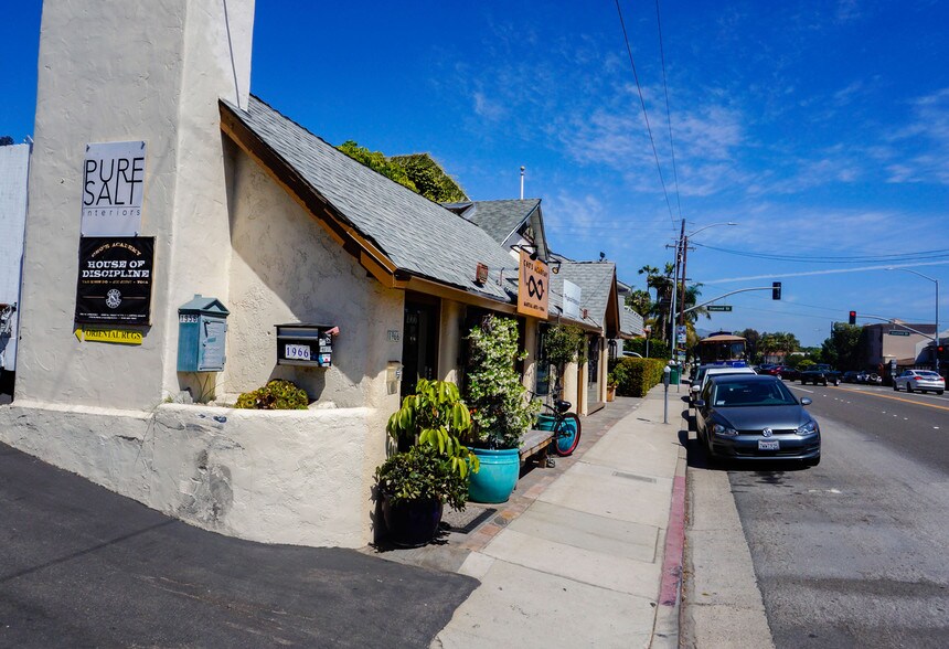 More Photos Of 1966-1970 S Coast Hwy, Laguna Beach Storefront For Lease