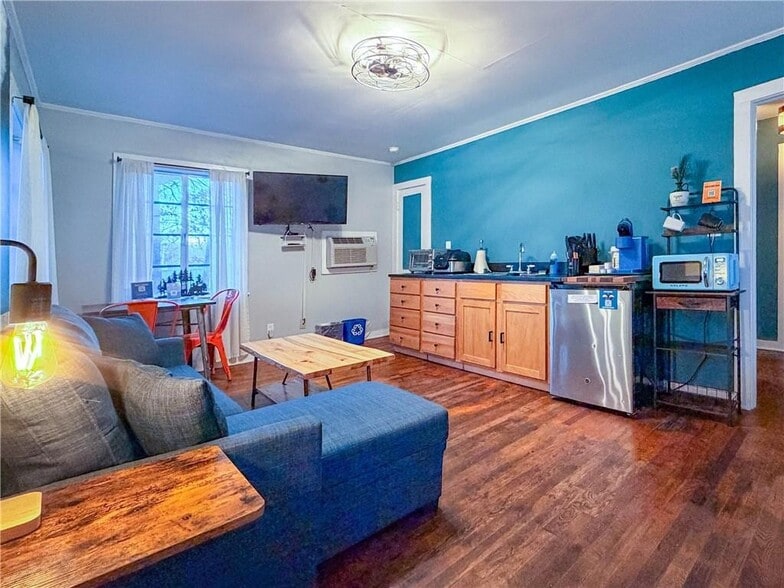 More Photos Of , Eureka Springs Unknown For Sale