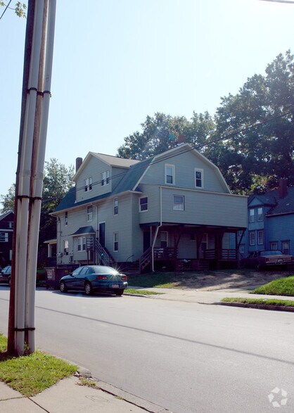 More Photos Of 470-472 Sumner St, Akron Apartments For Sale