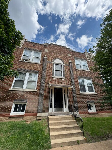 Primary Photo Of 4048 Giles Ave, Saint Louis Apartments For Sale
