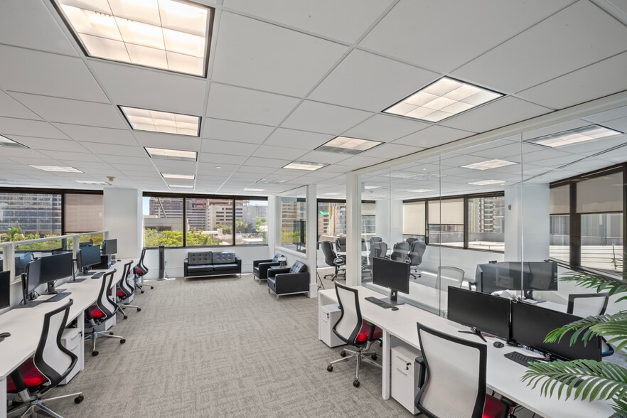 More Photos Of 1200 Brickell Ave, Miami Office For Sale