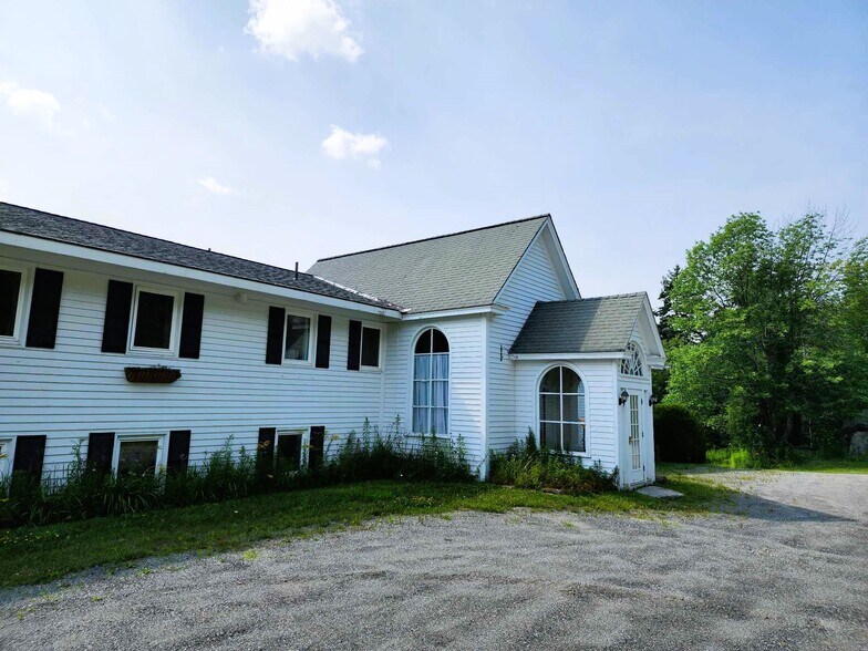 More Photos Of 401 Vt Route 100, West Dover Hotel For Sale