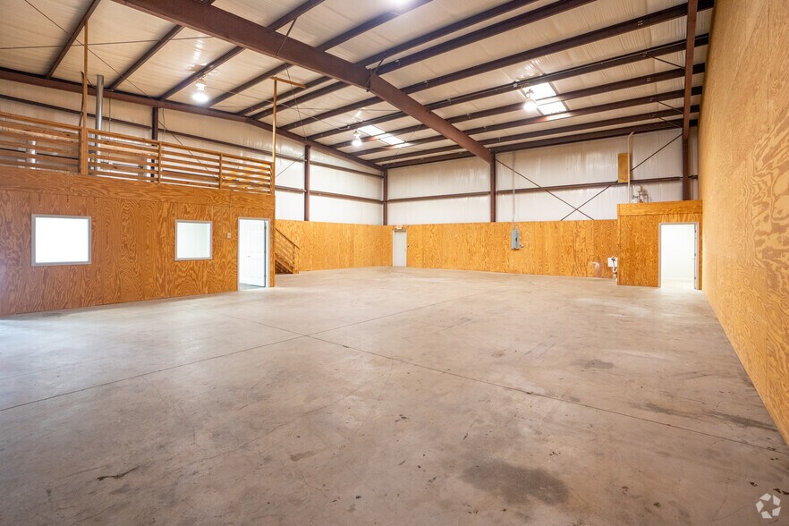 More Photos Of 48 County Road 265, Alabaster Unknown For Lease