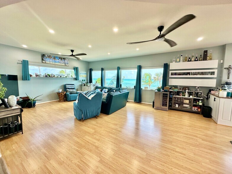 More Photos Of 2203 N Surf Rd, Hollywood Apartments For Sale
