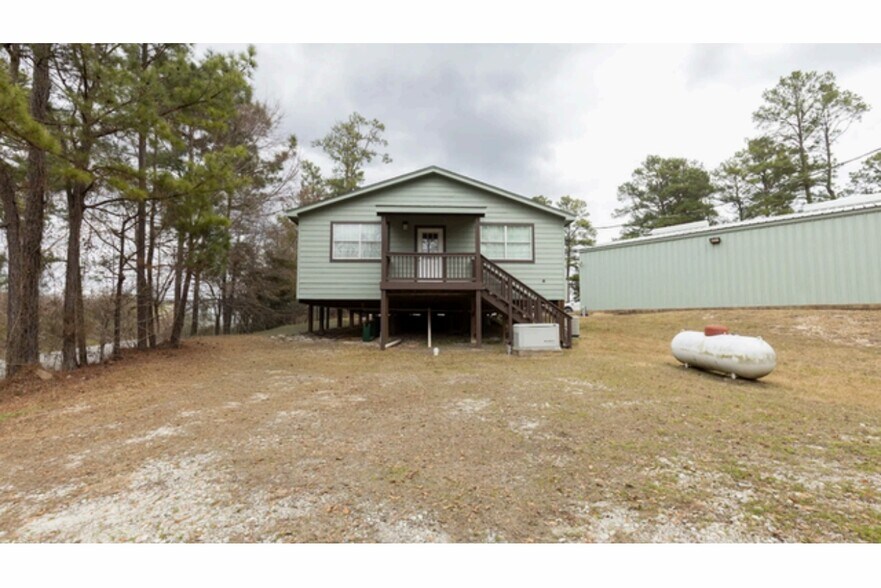 More Photos Of 861 Texas 19, Huntsville Industrial For Sale