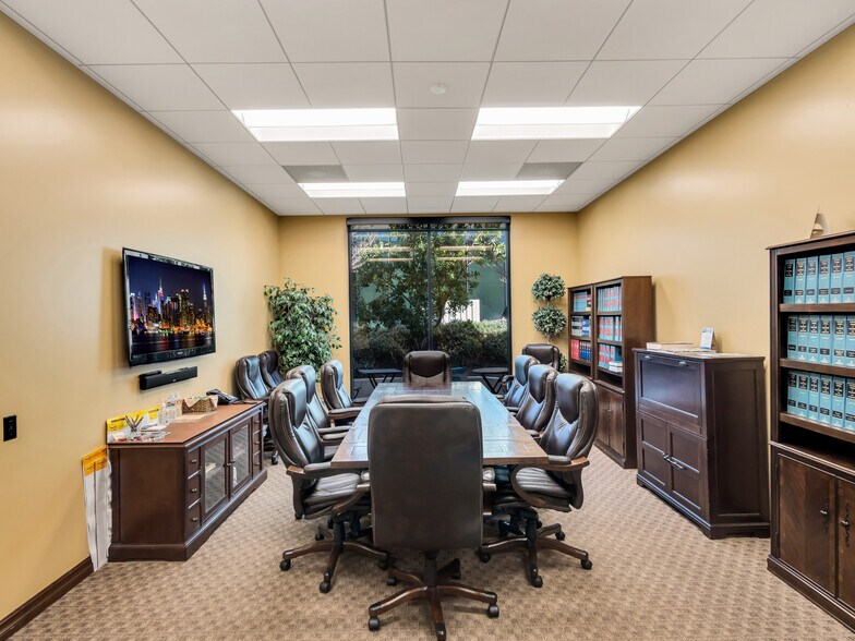 More Photos Of 3155 Old Conejo Rd, Thousand Oaks Office For Sale
