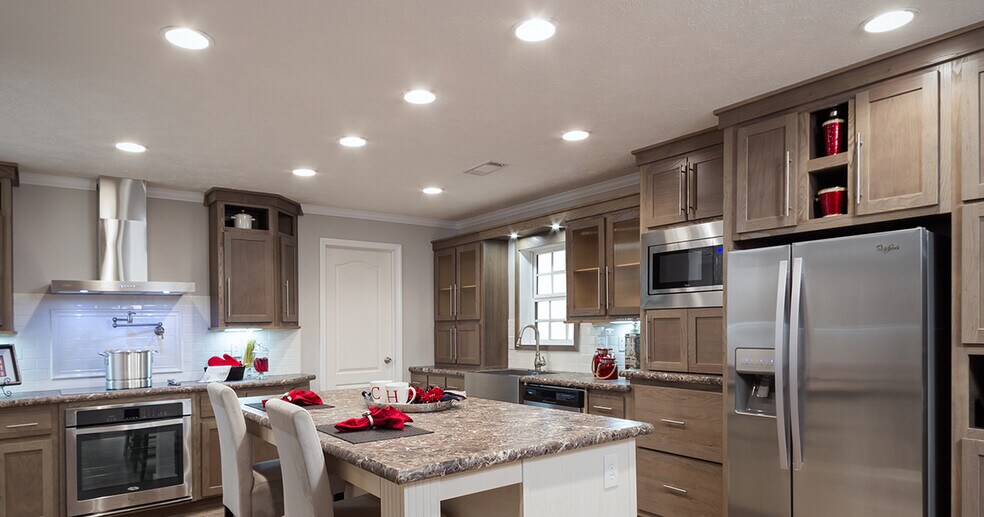 More Photos Of 1245 N Brown St, La Plata Hotel For Sale