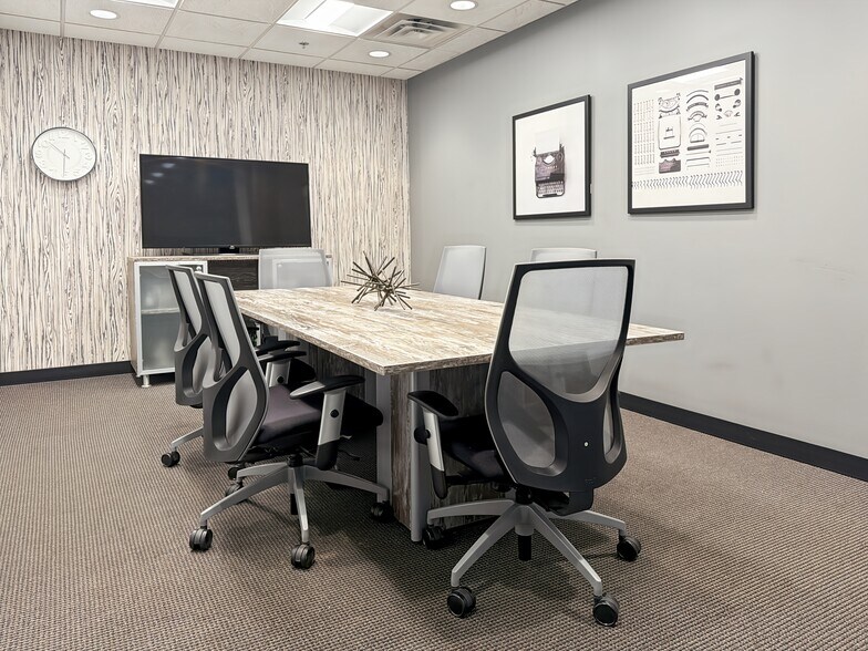 More Photos Of 8211 E Regal Pl, Tulsa Coworking Space