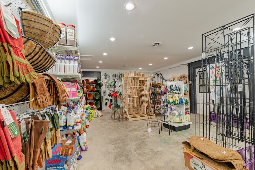 More Photos Of 29350 Matthewstown Rd, Easton Garden Center For Sale