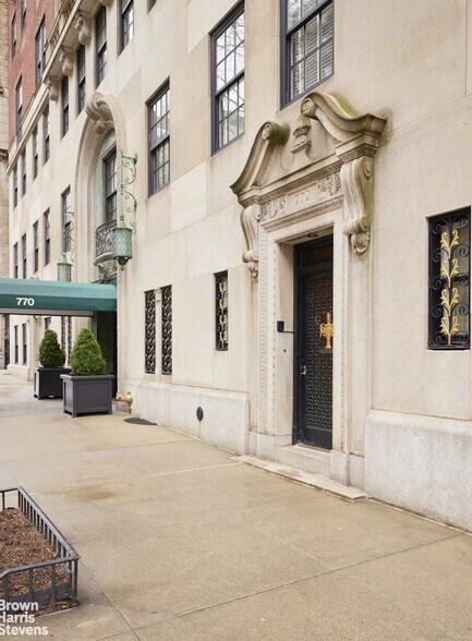 More Photos Of 772 Park Ave, New York Apartments For Sale