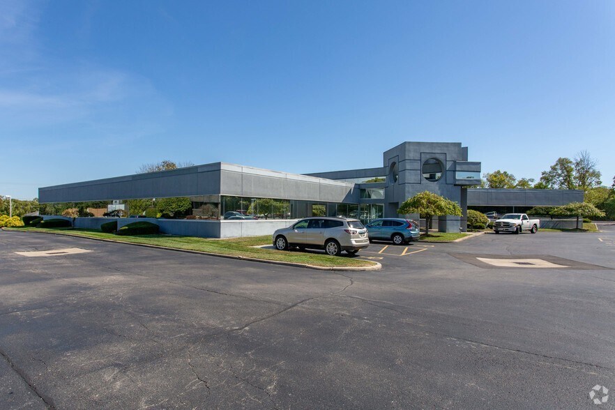 Primary Photo Of 7211 N Main St, Dayton Medical For Lease