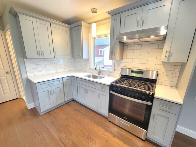 More Photos Of 20 Newton Ave, Sussex Office Residential For Sale