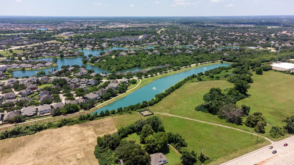 More Photos Of 6810 Hwy 6, Missouri City Office For Sale
