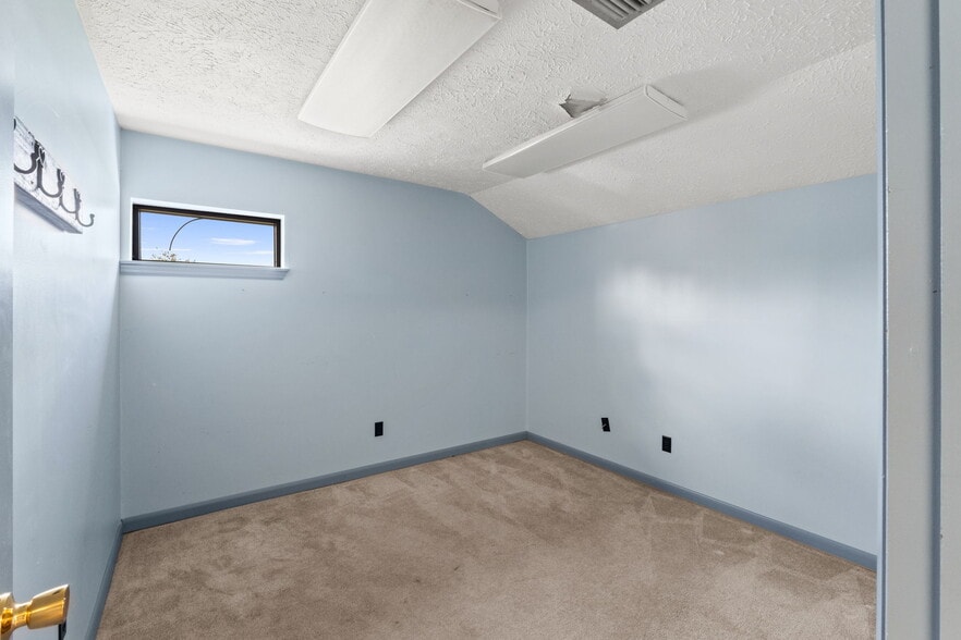 More Photos Of 215 W 6th St, Panama City Medical For Lease