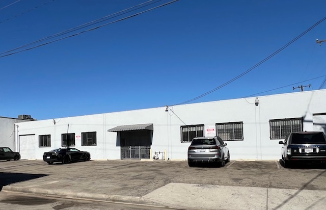 Primary Photo Of 321-323 W 130th St, Los Angeles Manufacturing For Sale