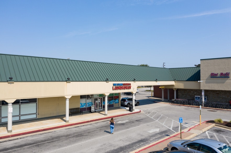 More Photos Of 7844 Wise Ave, Dundalk Unknown For Lease