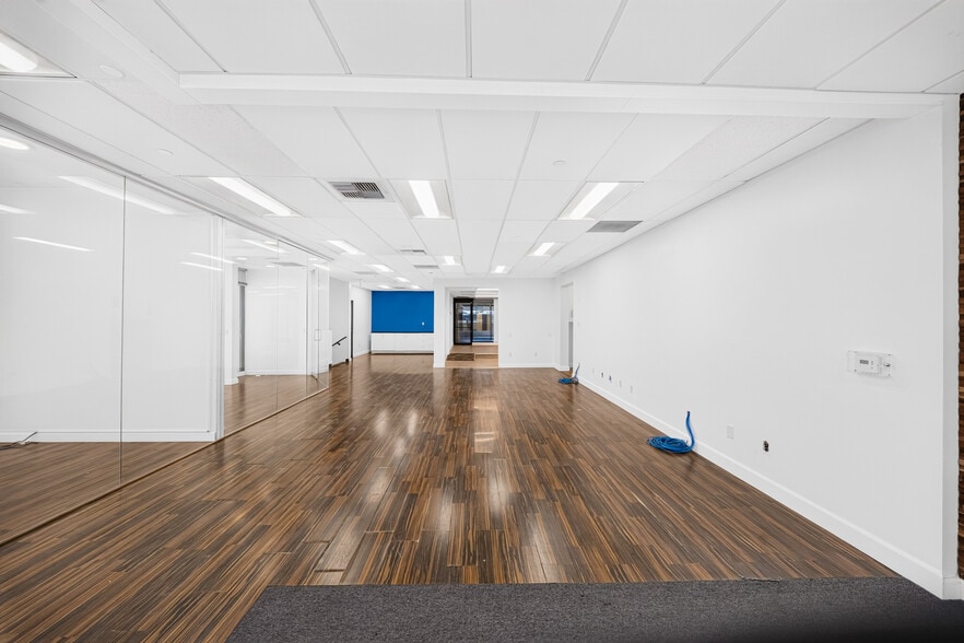 More Photos Of 18071 Fitch, Irvine Showroom For Sale
